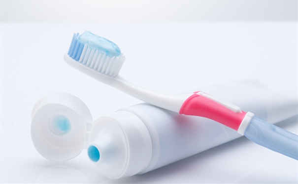 進口牙膏清關(guān)代理方面的知識,萬享想與您嘮一嘮 牙膏進口清關(guān)代理