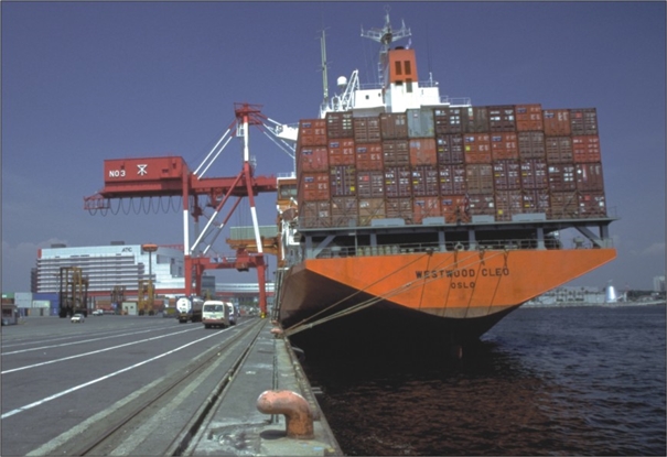 1637228534158222.jpg 廣州黃埔報(bào)關(guān)行_副本.jpg