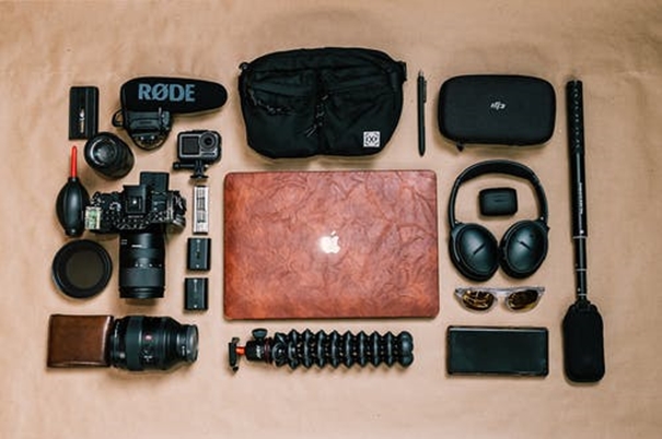 1644401446735942.jpg 深圳電子產(chǎn)品進(jìn)口清關(guān)_副本.jpg